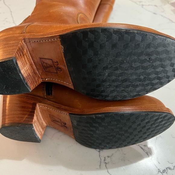 Handcrafted NWOB Women’s Lt Brown Knee High Leather Wide Calf Boots. Size 7. BR - Picture 7 of 10